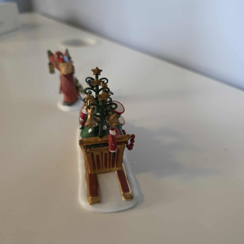 EUC Dept 56 "Father Christmas's Journey" Heritage Collection Vintage - Picture 4 of 10